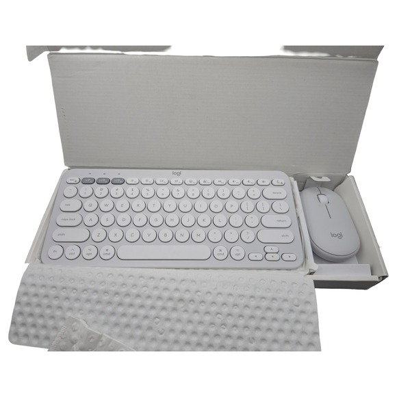 Logitech Other - Logitech Wireless Keyboard and Mouse Combo in White for Mac